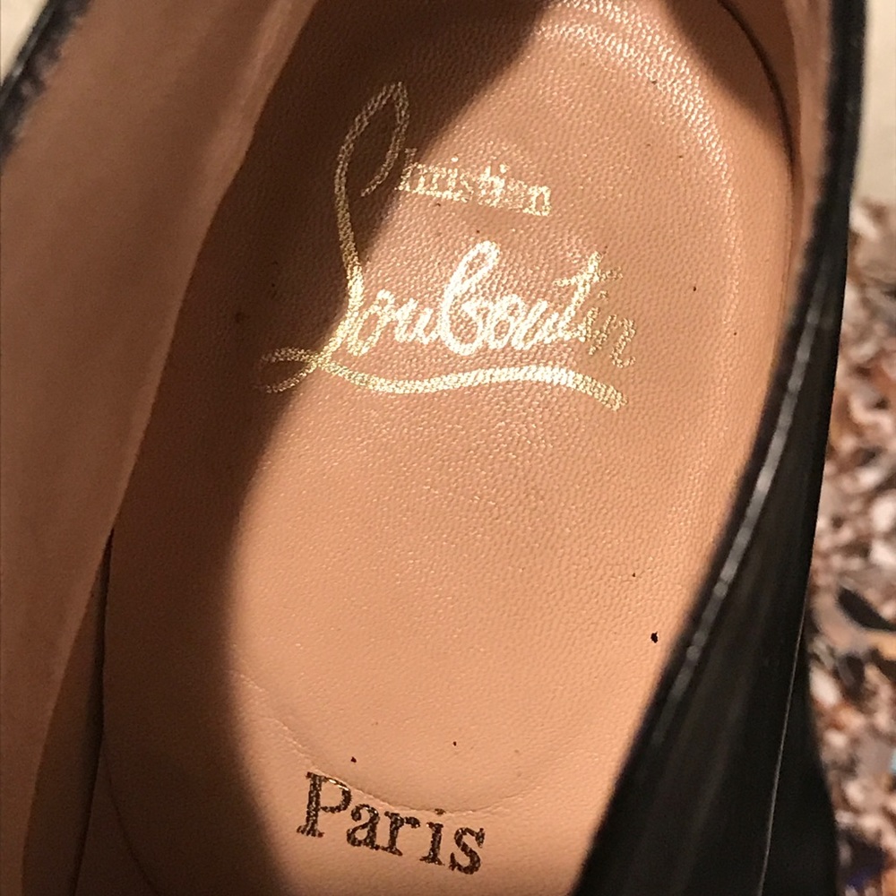 🌹Christian Louboutin black boot heels size 39.❤️ - Picture 4 of 8